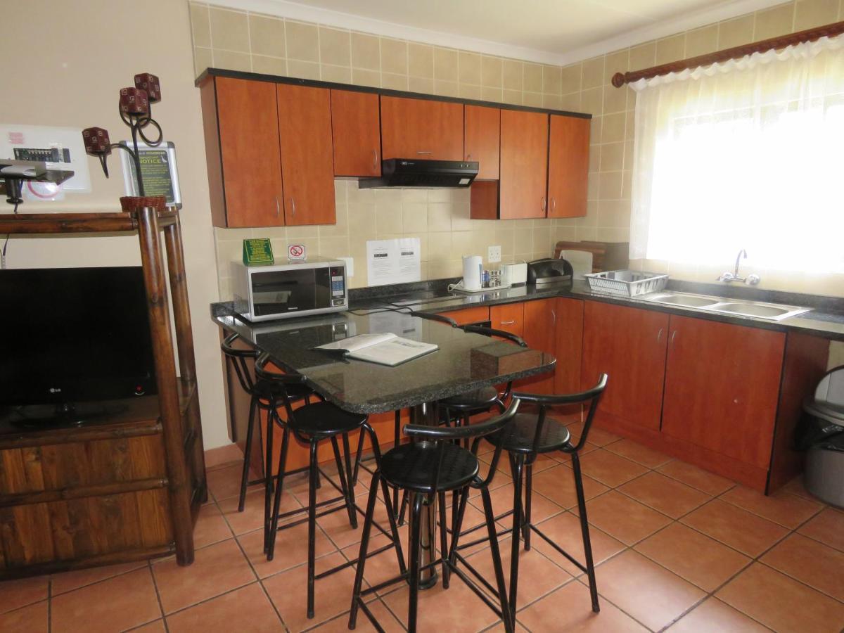 Вілла Dumehlezi Self Catering Содвана-Бей Екстер'єр фото